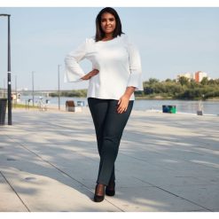 Wyszczuplające dzianinowe czarne spodnie Tola XXL. Czarne legginsy damskie wyszczuplające Moda Size Plus Iwanek, s, bez wzorów, z bawełny, biznesowe. Za 119,90 zł.