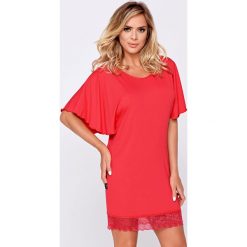Elegancka koralowa koszulka Nessy. Pomarańczowe piżamy damskie Hamana, w koronkowe wzory, z dzianiny, bez rękawów. Za 103,99 zł.