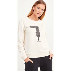 BLUZA TRUSSARDI JEANS. Brązowe bluzy damskie Trussardi Jeans, xs, z nadrukiem, z elastanu, bez rękawów, bez kaptura. Za 399,00 zł.