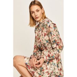 Answear - Sukienka. Sukienki damskie ANSWEAR, na co dzień, s, w kwiaty, z wiskozy, casualowe, z okrągłym kołnierzem, z długim rękawem, długie, mini, rozkloszowane. W wyprzedaży za 129,90 zł.