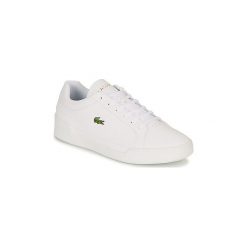 Buty Lacoste CHALLENGE 319 6. Białe trampki męskie Lacoste, bez wzorów, bez zapięcia. Za 439,00 zł.