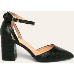 Answear - Sandały Ideal Shoes. Czarne sandały damskie ANSWEAR, bez wzorów, z gumy, bez obcasa, na obcasie, na klamry. W wyprzedaży za 99,90 zł.