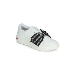 Buty Love Moschino LOVE MOSCHINO BOW. Trampki i tenisówki damskie Love Moschino. Za 779,00 zł.