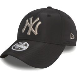 New Era New York Yankees Czapka z daszkiem Czarny. Czarne czapki damskie New Era, bez wzorów, z materiału. Za 154,95 zł.