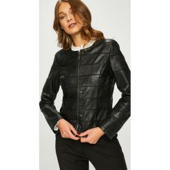 Answear - Kurtka. Czarne kurtki damskie ANSWEAR, s, bez wzorów, z poliesteru, krótkie. W wyprzedaży za 119,90 zł.
