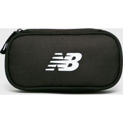 New Balance - Kosmetyczka. Czarne kosmetyczki męskie New Balance, bez wzorów, z poliesteru. W wyprzedaży za 49,90 zł.