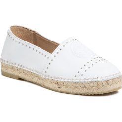 Espadryle EVA MINGE - EM-14-07-000731 102. Białe espadryle damskie Eva Minge, bez wzorów, ze skóry, bez obcasa, na płaskiej podeszwie, bez zapięcia. Za 459,00 zł.