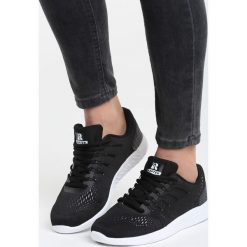 Czarne Buty Sportowe Should I?. Czarne buty sportowe damskie Born2be, bez wzorów, sportowe. Za 69,99 zł.