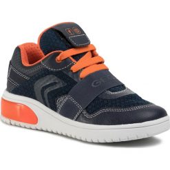 Sneakersy GEOX - J Xled B. B J927QB 01454 C0659 M Navy/Orange. Niebieskie trampki chłopięce Geox, bez wzorów, ze skóry ekologicznej, na sznurówki. W wyprzedaży za 299,00 zł.