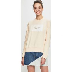 Calvin Klein - Bluza. Bluzy damskie Calvin Klein, s, z nadrukiem, z bawełny, bez rękawów, bez kaptura. W wyprzedaży za 239,90 zł.