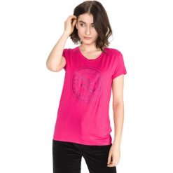 Guess Koszulka Różowy. Różowe koszulki damskie Guess, l, z nadrukiem, z elastanu. Za 204,95 zł.