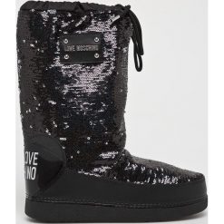 Love Moschino - Śniegowce. Czarne śniegowce damskie Love Moschino, z materiału, na sznurówki. W wyprzedaży za 399,90 zł.