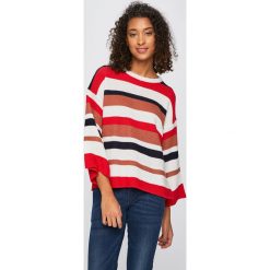 Medicine - Sweter Sensual Preppy. Czerwone swetry damskie MEDICINE, s, z nadrukiem, z dzianiny, z krótkim rękawem, krótkie, bez kaptura. W wyprzedaży za 39,90 zł.