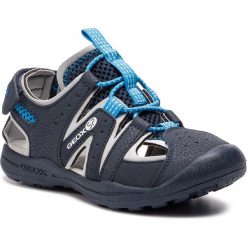 Sandały GEOX - J Vaniett B. A J925XA 05014 CF4N4 S Navy/Turquoise. Niebieskie sandały chłopięce Geox, ze skóry ekologicznej, bez zapięcia. W wyprzedaży za 169,00 zł.