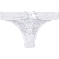 Stringi bonprix biały. Białe stringi damskie bonprix, w koronkowe wzory, z koronki. Za 29,99 zł.