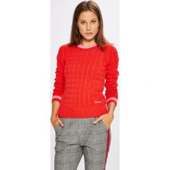 Calvin Klein Jeans - Sweter. Białe swetry klasyczne damskie marki Calvin Klein Jeans, s, z bawełny, z okrągłym kołnierzem. W wyprzedaży za 359,90 zł.