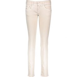 Dżinsy "Gila" - Slim fit - w kolorze kremowym. Białe spodnie damskie z wysokim stanem marki Herrlicher. W wyprzedaży za 215,95 zł.
