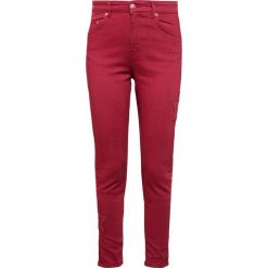 Won Hundred MARILYN STAR Jeans Skinny Fit bordeaux. Czerwone jeansy damskie relaxed fit marki Won Hundred, z bawełny. Za 669,00 zł.