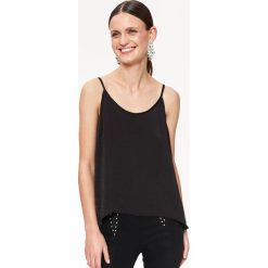TOP WIECZOROWY NA RAMIĄCZKACH. Szare topy damskie Top Secret. Za 49,99 zł.