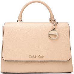Calvin Klein Torebka Beżowy. Brązowe torebki klasyczne damskie Calvin Klein, w paski, z materiału, bez dodatków. Za 686,95 zł.