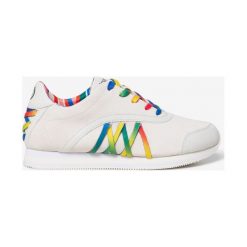Desigual Tenisówki Biały. Białe trampki i tenisówki damskie Desigual, bez wzorów, z materiału, bez zapięcia. Za 498,95 zł.