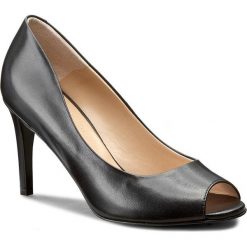 Szpilki SOLO FEMME - 38917-11-A19/000-05-00 Czarny. Czarne szpilki ze skóry licowej Solo Femme, bez wzorów, bez obcasa, na obcasie, bez zapięcia. W wyprzedaży za 199,00 zł.