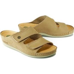 DR. BRINKMANN 701049-8 beige, klapki profilaktyczne damskie. Brązowe klapki damskie Dr. Brinkmann, bez wzorów, ze skóry, bez obcasa. Za 209,90 zł.