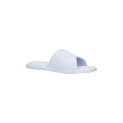 Buty do sportów wodnych American Błękitne klapki MH-S8820. Niebieskie klapki damskie marki American, bez wzorów, bez obcasa. Za 29,99 zł.