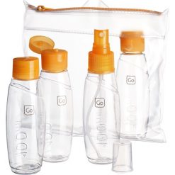 Zestaw 4 butelek kabinowych 100 ml z homologacją Go Travel. Plecaki męskie DESIGN GO, bez wzorów. Za 29,99 zł.