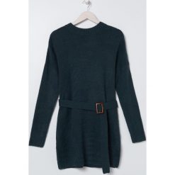 Melanżowy sweter z paskiem - Zielony. Zielone swetry damskie Sinsay, s, bez wzorów, bez rękawów, bez kaptura. Za 69,99 zł.