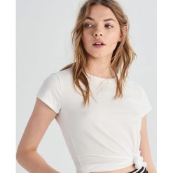 Bawełniany t-shirt basic - Biały. Białe t-shirty damskie Sinsay, xl, bez wzorów, z bawełny, bez kołnierzyka. Za 19,99 zł.