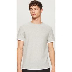 Sweter z krótkim rękawem - Jasny szar. Szare swetry klasyczne męskie marki Reserved, l. W wyprzedaży za 29,99 zł.
