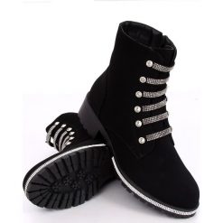 Botki militarne czarne CH1818-2 Black. Czarne botki damskie ButyModne, z zamszu, militarne, bez obcasa, na sznurówki. W wyprzedaży za 129,00 zł.