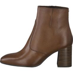Tamaris Botki 1-1-25076-23 -305 Koniak (rozmiar 40). Botki damskie Tamaris, bez obcasa, bez zapięcia. Za 367,00 zł.