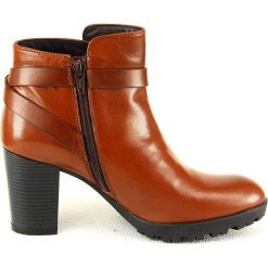 Skórzane botki "Celine" w kolorze brązowym. Pomarańczowe botki damskie Manoukian, Biscote, bez obcasa, na obcasie, z paskami. W wyprzedaży za 259,95 zł.