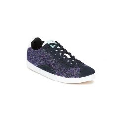 Buty Ippon Vintage CAPTAIN FAME. Niebieskie trampki i tenisówki damskie marki Ippon Vintage, bez wzorów, bez zapięcia. Za 391,20 zł.