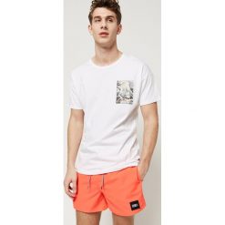 O'Neill Flower Koszulka Biały. Białe podkoszulki męskie O'Neill, xxl, z nadrukiem, z bawełny, z krótkim rękawem. Za 119,95 zł.