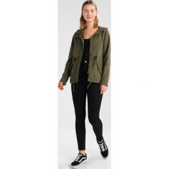 Bomberki damskie: Vero Moda VMROSE Kurtka wiosenna ivy green