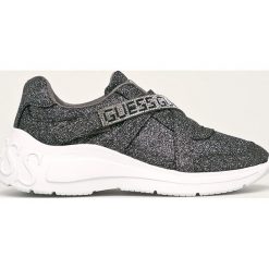 Guess Jeans - Buty. Szare buty sportowe damskie Guess Jeans, z aplikacjami, z jeansu, sportowe. Za 599,90 zł.