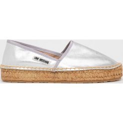 Love Moschino - Espadryle. Szare espadryle damskie Love Moschino, bez wzorów, ze skóry, bez obcasa, na obcasie. W wyprzedaży za 429,90 zł.