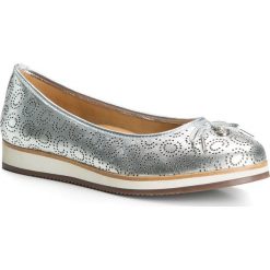 Buty damskie. Szare baleriny damskie Wittchen, bez wzorów, ze skóry, bez obcasa. W wyprzedaży za 199,92 zł.