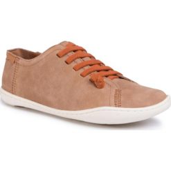 Półbuty CAMPER - Peu Cami 20848-179 Beige. Brązowe półbuty damskie Camper, na co dzień, bez wzorów, ze skóry, bez obcasa, na płaskiej podeszwie, bez zapięcia. Za 649,00 zł.
