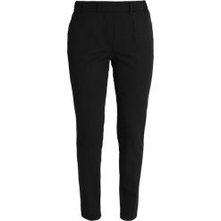 Kaffe RONIE PANTS Spodnie materiałowe black deep. Czarne spodnie damskie Kaffe, bez wzorów, z elastanu. Za 379,00 zł.