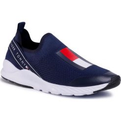 Sneakersy TOMMY HILFIGER - Low Cut Sneaker T3A4-30629-0702 D Blue 800. Niebieskie trampki chłopięce TOMMY HILFIGER, bez wzorów, z tworzywa sztucznego, bez zapięcia. Za 369,00 zł.
