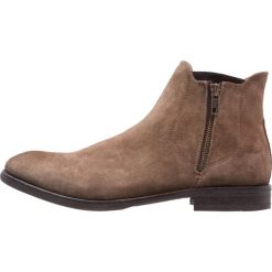 Buty zimowe męskie: H by Hudson MITCHELL Botki tobacco