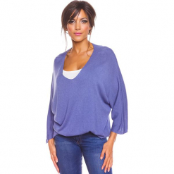 Sweter "Sisi" w kolorze niebieskim. Niebieskie swetry klasyczne damskie marki So Cachemire, s, z kaszmiru. W wyprzedaży za 165,95 zł.