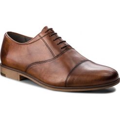 Półbuty VAGABOND - Linhope 4370-301-89 Cognac. Pomarańczowe buty wizytowe męskie Vagabond, ze skóry. W wyprzedaży za 299,00 zł.