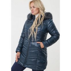Ciemnozielona Kurtka Morisset. Zielone kurtki damskie Born2be, na zimę, xl, bez wzorów, długie. Za 249,99 zł.