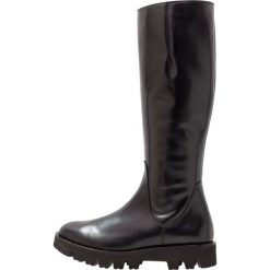Buty zimowe damskie: Högl Kozaki na platformie schwarz
