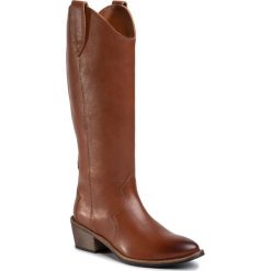 Kozaki SOLO FEMME - 81506-02-L42/000-12-00 Brąz. Pomarańczowe kozaki damskie Solo Femme, ze skóry, bez obcasa, bez zapięcia. Za 659,00 zł.